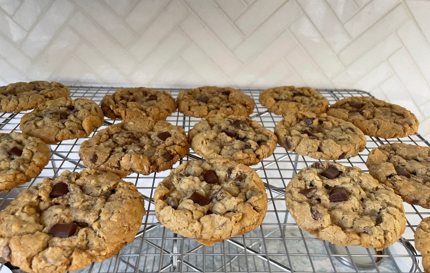 Oat Chocolate Chip Cookie