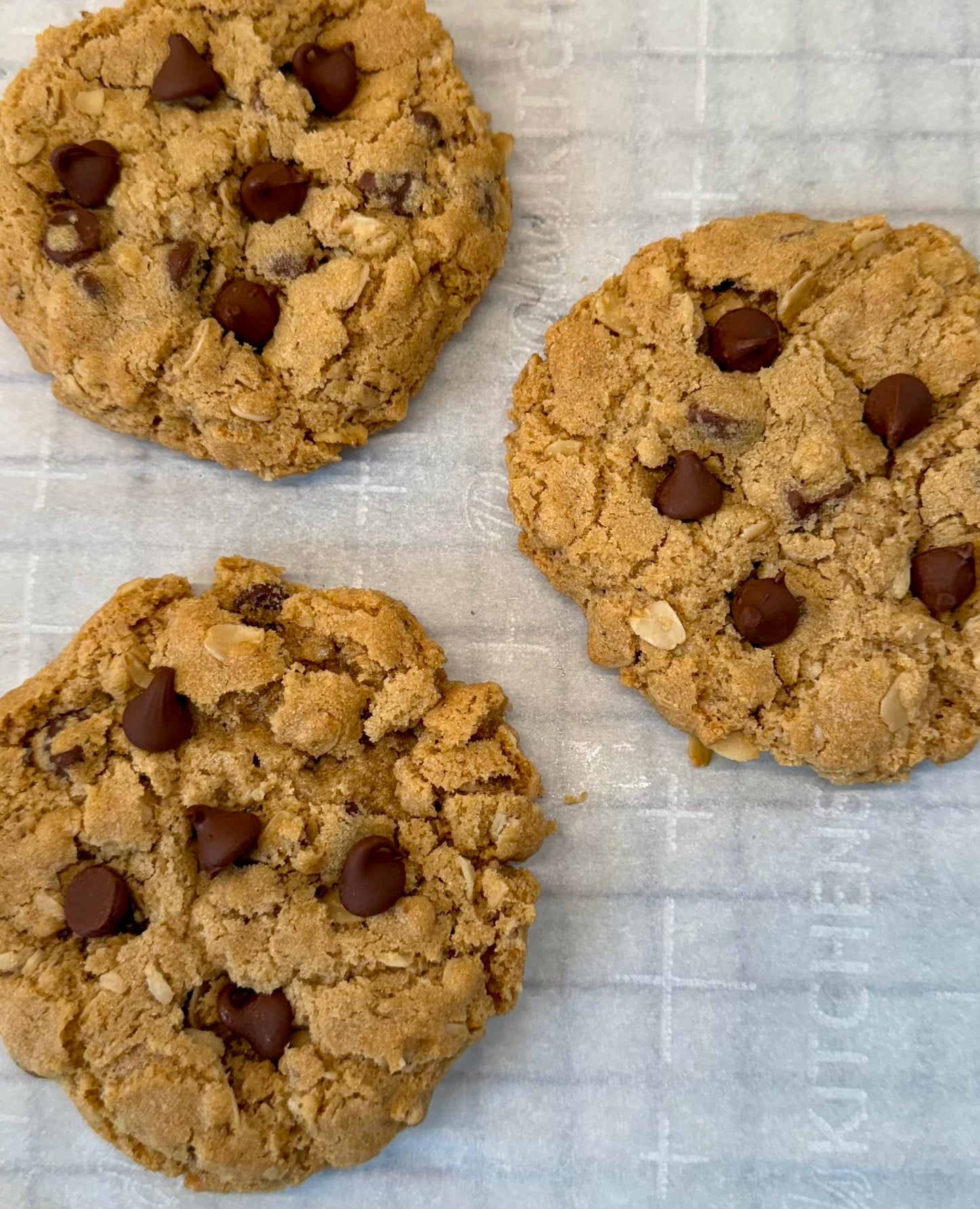 Oat Chocolate Chip Cookie